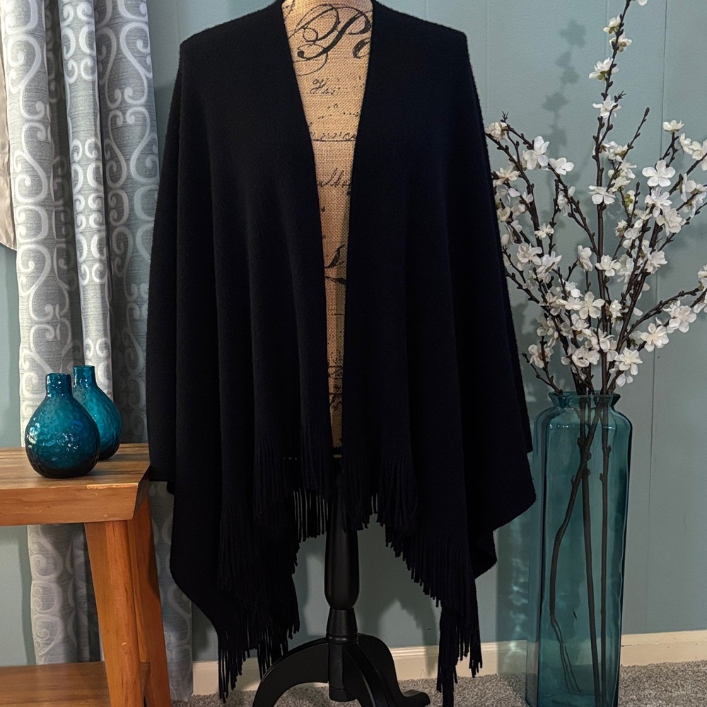 Vintage New York & Company 90's Fringed Poncho/Shawl